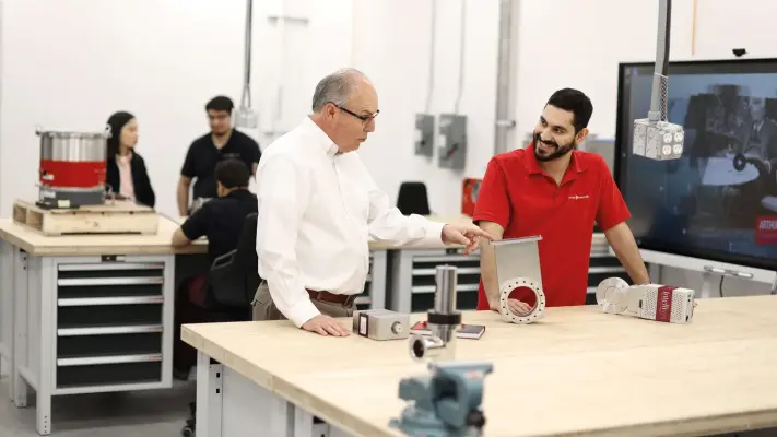 Technical Training With Customer Application Tiles 800x400